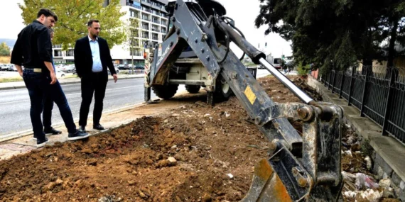 image-9ca6848f370a1d90f880b3530cb8cbac51d80a34